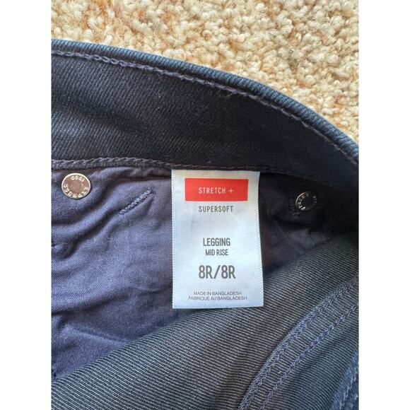 EXPRESS Woman's Jeans/Pants/jeggings; mid rise; size 8 - Picture 7 of 8